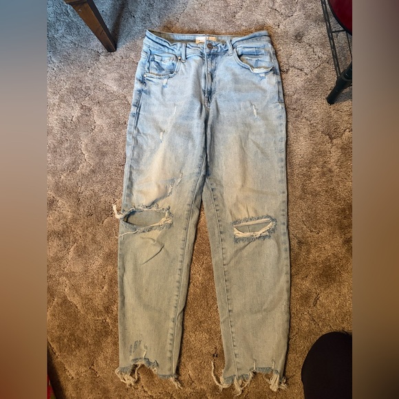 Frayed Hem Light Blue Women's Jeans - Picture 4 of 5